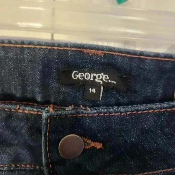 George *NWT Women's Bermuda Style Denim Shorts  - Size 14 - Picture 5 of 11